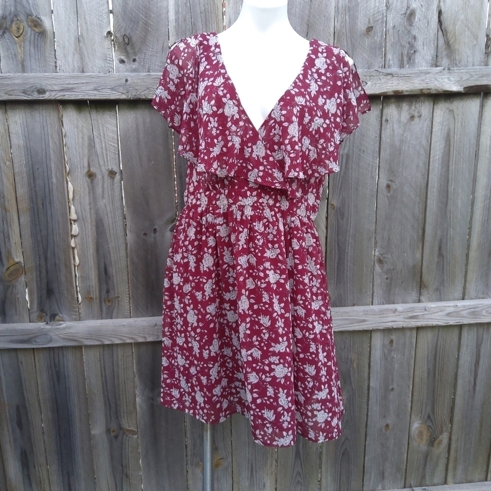 FOREVER 21 PLUS 0X A LINE V-NECK FLORAL DRESS